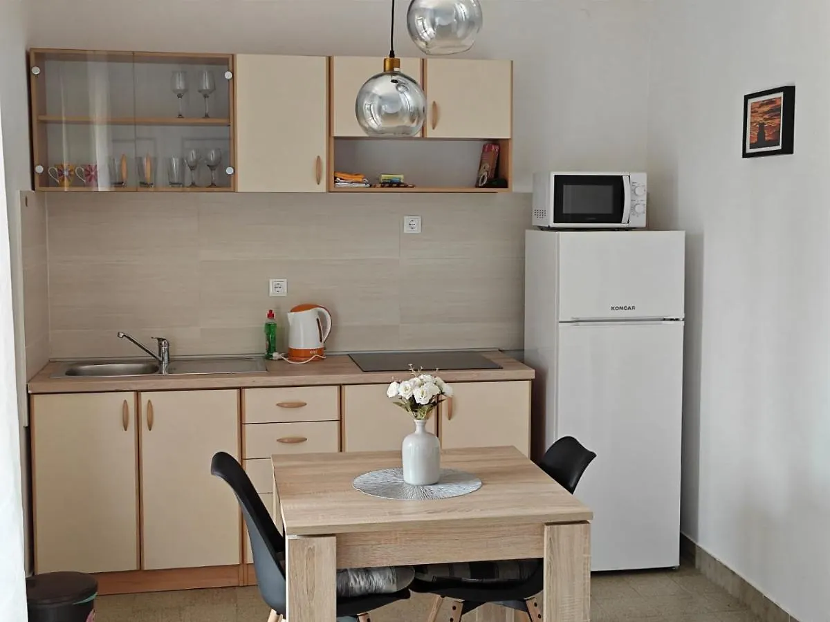 Two Person Apartment Nin